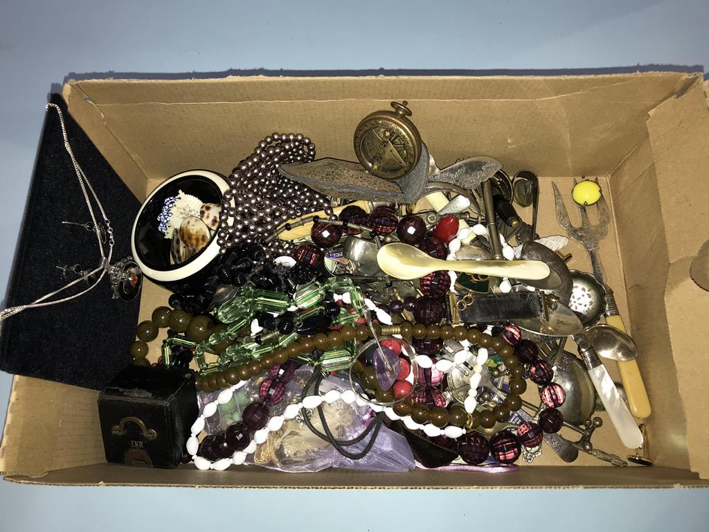 A quantity of costume jewellery etc.