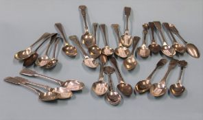A quantity of silver spoons, 15oz