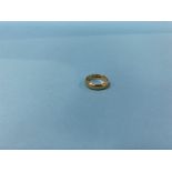 A 9ct gold wedding ring, 3.9g