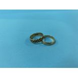 Two 9ct gold rings, 6.6g