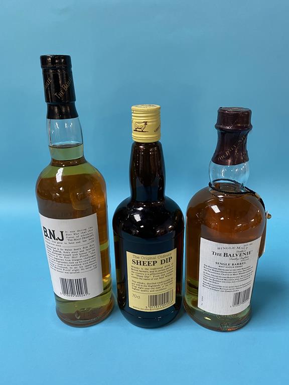 A bottle of The Bailie Nicol Jarvie whisky, a bottle of 'Sheep Dip' 8 year old pure malt whisky - Image 2 of 2