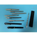 A collection of fountain pens, to include Parker and Waterman etc. (9)