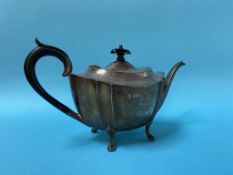 A silver tea pot, 16 oz