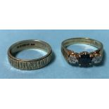 Two 18ct gold rings, 8.6 grams