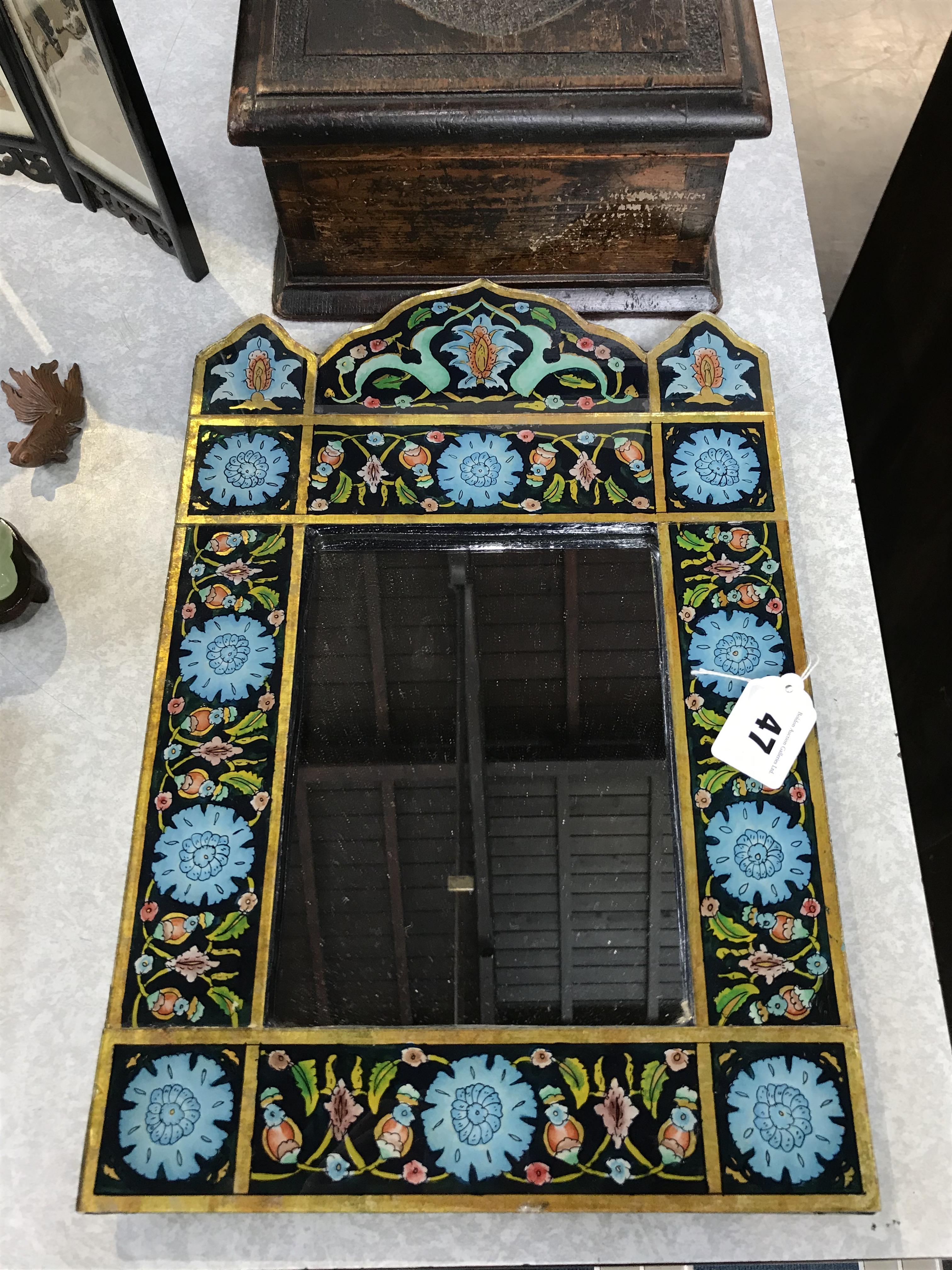 A small carved wood box and a decorative mirror - Image 4 of 7