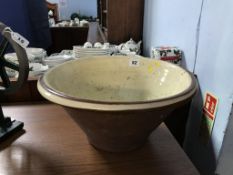 A slipware terracotta pot