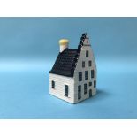 Sixteen KLM houses