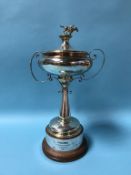 A silver trophy, Walker and Hall Sheffield 1925, 40oz
