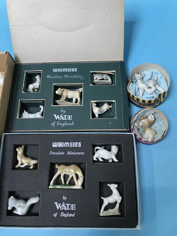 A collection of Wade Whimsies to include Lady and Tramp Hat Box series - Image 3 of 3