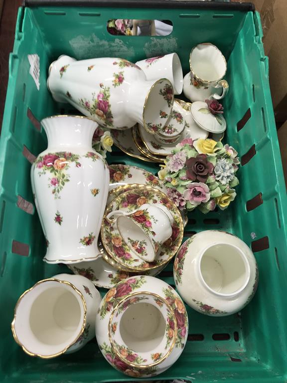 Quantity of Royal Albert Old Country Roses etc. - Image 3 of 3