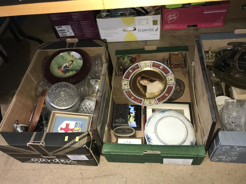 Three trays of assorted, to include a Wien cabinet plate etc. - Image 2 of 3