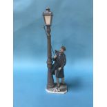 A boxed Lladro 'Lamplighter' figure