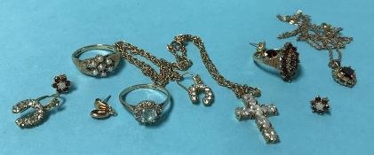 Assorted 9ct jewellery, earrings, rings etc., 18 grams