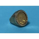 A sovereign ring, dated 1907, 15 grams