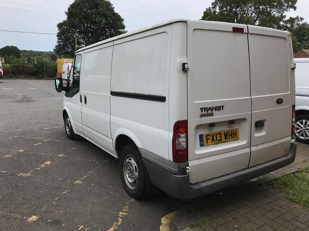 Ford Transit 100 T260 van, no paperwork, no V5, mileage stated 143,717 - Image 5 of 6