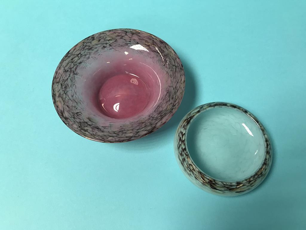 Two coloured glass bowls - Image 2 of 2