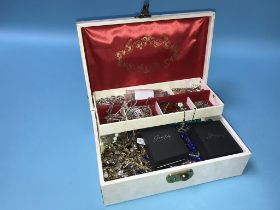 A jewellery box and contents