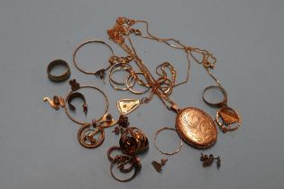 Assorted 9ct gold etc.