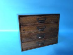 Small set of filing drawers