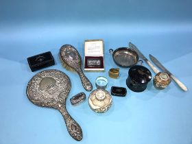 Silver quaich, Mauchline thimble box etc.