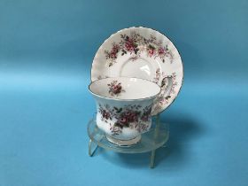 A quantity of Royal Albert Lavender Rose china