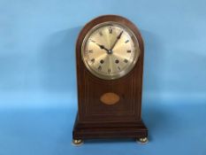 An Edwardian mahogany eight day clock with chiming action, H 40cm