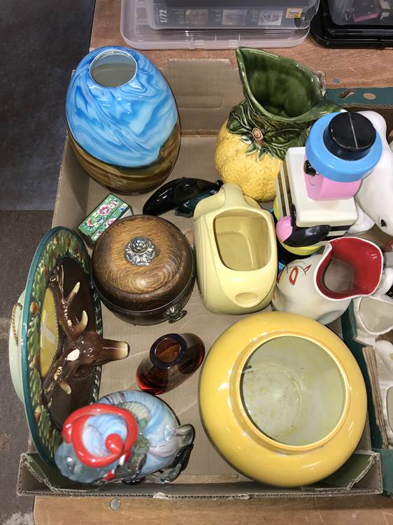 Two trays of assorted china and glass including Murano, Royal Doulton - Image 2 of 3