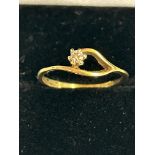 9ct Gold diamond solitaire ring Weight 1g Size K