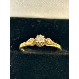 9ct gold ring set with diamonds Weight 1.7g Size O