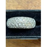 9ct Gold ring set with diamonds Size M 2.9g