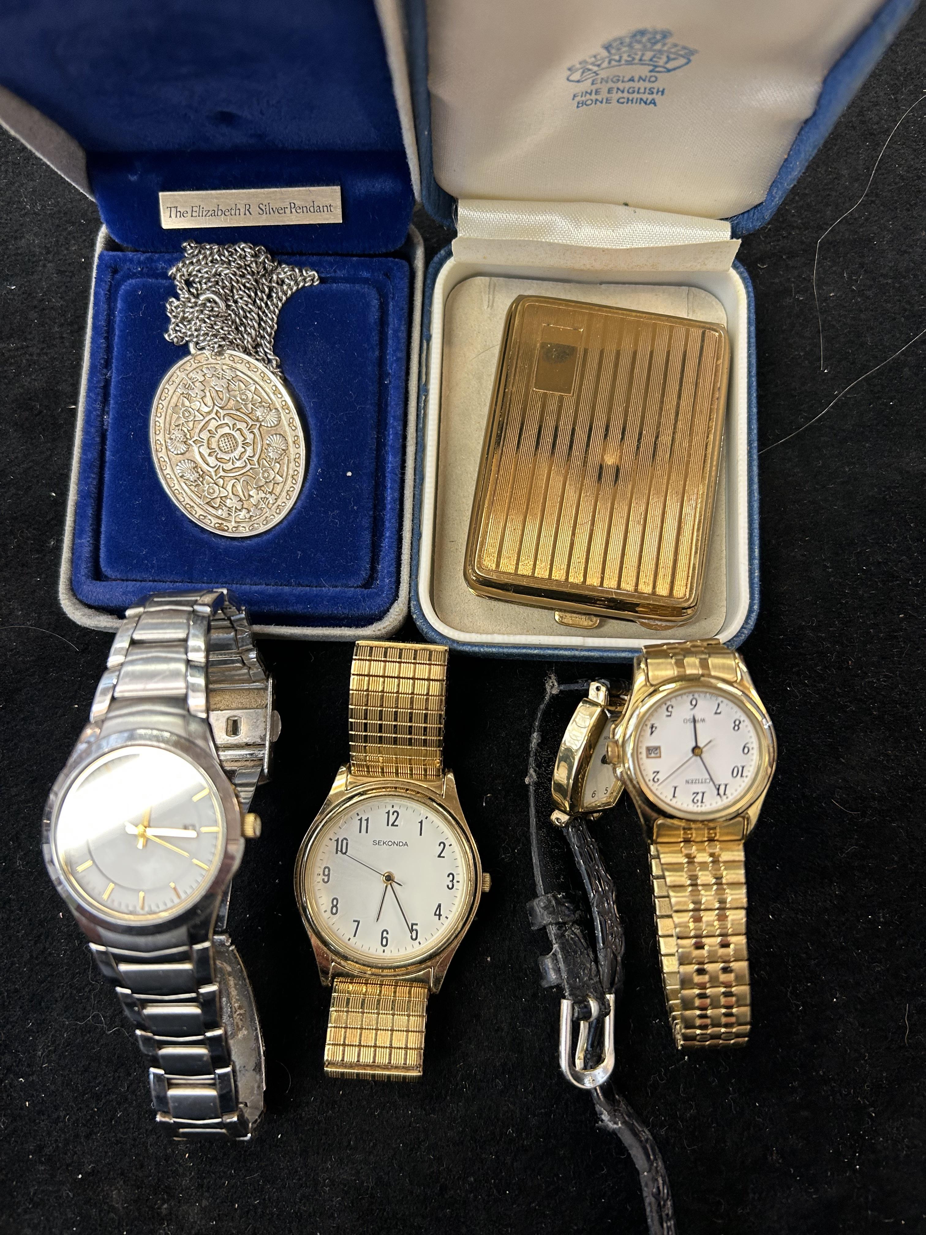 Ladies Sekonda wristwatches x2, pulsar wristwatch,