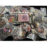 Collection of cloth badges, vintage buttons & Vari
