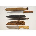 3x Knifes & scabbards