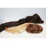 2x Stoles & fur hat