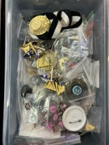 Large collection of costume jewellery, pin brooche