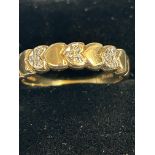 9ct Gold diamond heart shaped ring Size S 3g