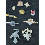 10 Military badges & tie pins