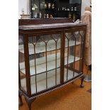 Early 20th century free standing bookcase with bal