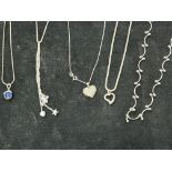 4x Silver chains & pendants & 1 silver necklace