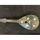 Miniature mandolin