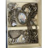 Collection of white metal & silver jewellery