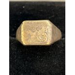9ct Gold signet ring Weight 5.5g