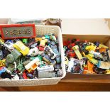 2x boxes of vintage cars to include Matchbox, Lesn