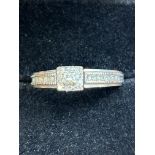 9ct Gold ring set with diamonds Size K 2.2g