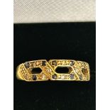 9ct Gold ring set with sapphires & diamonds 3.8g S