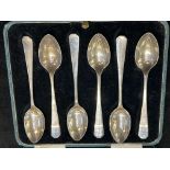 Cased set of 6 silver spoons