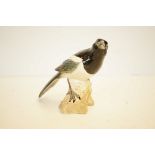 Beswick magpie no 2305