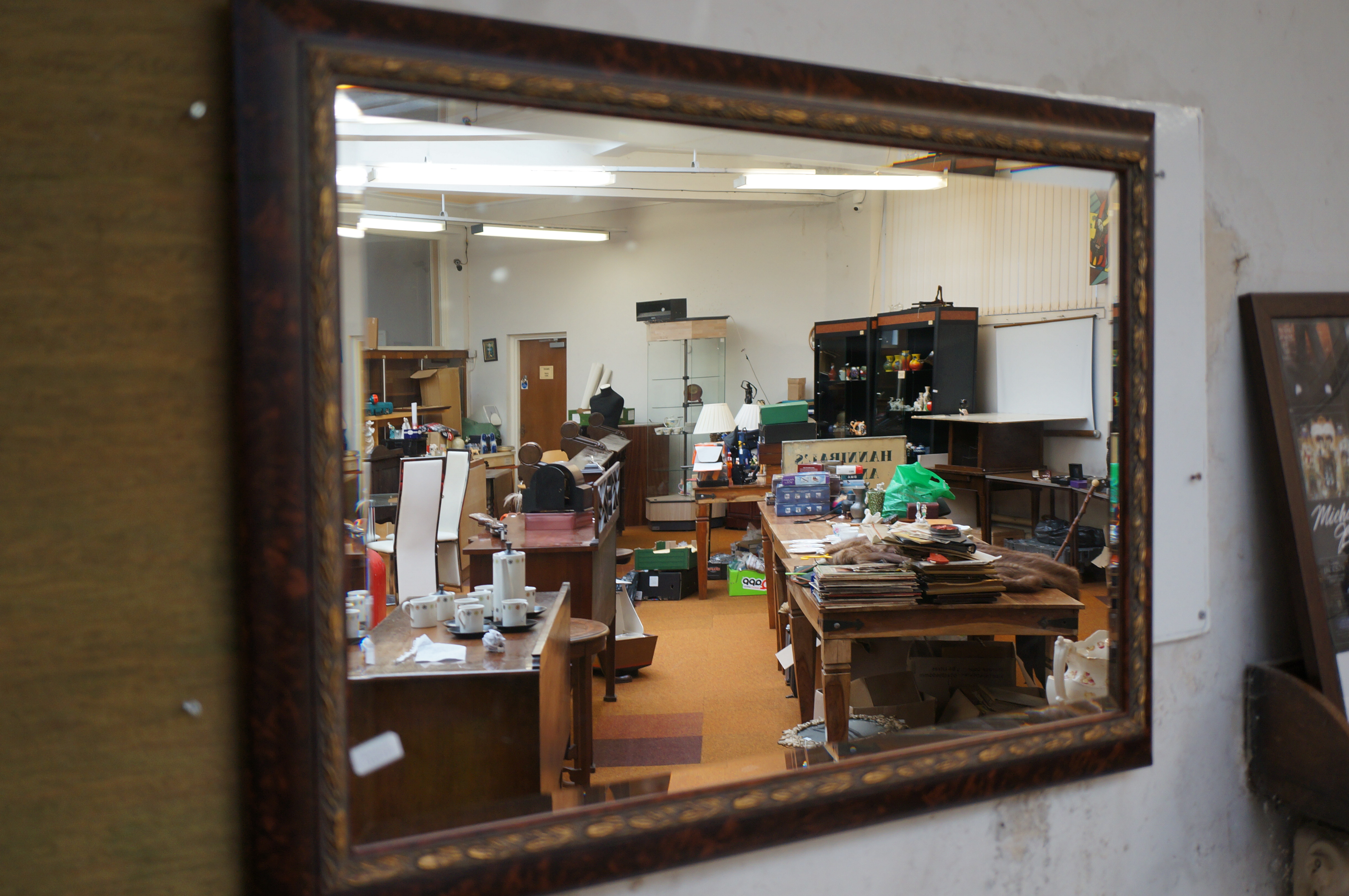 Large mahogany & gilt mirror