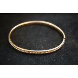 9ct Gold bangle Weight 6.5g