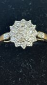9ct Gold diamond cluster ring Size U 2.8g